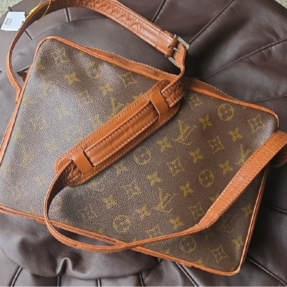 Louis Vuitton Brown Messenger Bag with Monogram Canvas